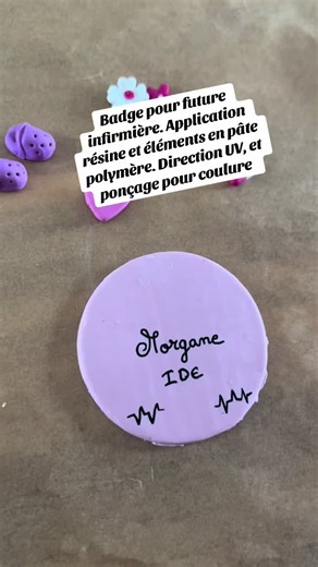 Badge pour Future Infirmière en Pâte Polymère