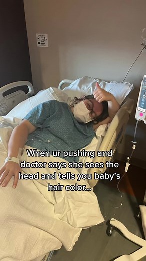 LIKE I WANNA SEE TOO.. 😤😂 #pregnant #pregnantlife #pregnancyjourney #laboranddelivery #laboranddeliverynurse #parenting #momsoftiktok #momlife