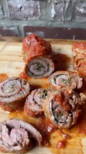 NewYork Italian on Instagram: "How to Make BRACIOLE Repost Credit @homemadebybruno Does Your Family make BRACIOLA ? #Recipe #BRACIOLA #recipeoftheday #Braciole #ItalianFood #sundaydinner"