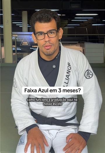 Dá para pegar a faixa azul em três meses de treino? 😱 Professor Fernando responde as dúvidas de alguns seguidores em relação ao método Alliance de graduação! 🦅