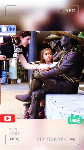 Statue Man Makes Everyone Laugh 😂 | Funny Reactions & Amazing Patience ❤️🙏 #funny #prank