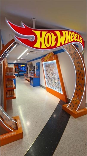 🔥 Hot Wheels 🚘 at American Girl New York #shorts #toys