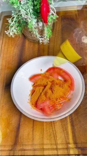 Combine tomato with tumeric!