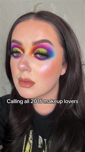 Colorful Glam Makeup Ideas for Bold Looks