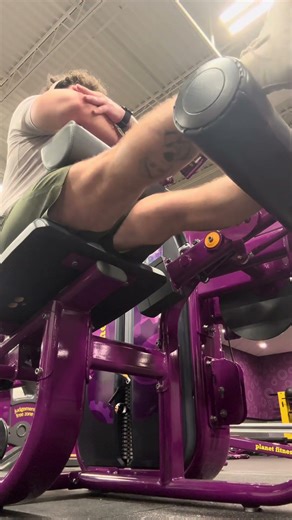 #legday #fitness #gym #workout #bodybuilding #fitnessmotivation #squats #gymmotivation #fyp #gymgoer