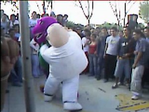 DR SIMI VS BARNIE - PELEA