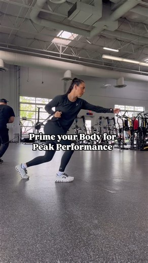Jacqueline Kasen | Strength & Performance Coach | Prime Your Body for Peak Performance 🚀 Before you train, your body needs to be ready to move—and that’s where movement prep comes in.... | Instagram