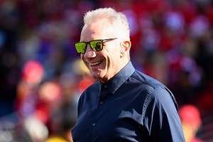Joe Montana's Net Worth: How "Joe Cool" Turned $25 Million Into a Fortune