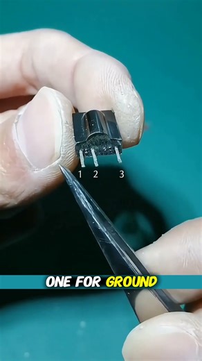 DIY Infrared Remote Tester from an Old TV Board #remotetester #remotetesting