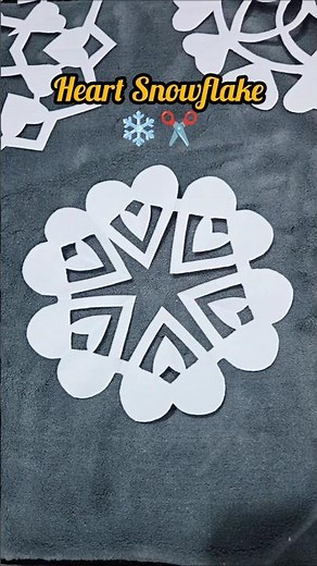 ❄️How to make paper snowflake #diy #snowflakes #shorts