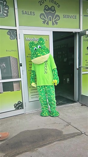 Sometimes it's that easy getting a PC! It's even easier with Riberto's help! #relaxitsribbit | Ribbit Computers