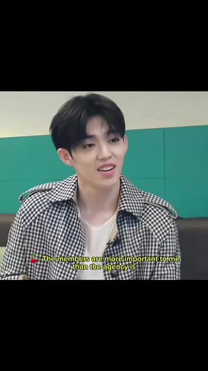 Exploring Seungcheol's Leader Traits in Seventeen