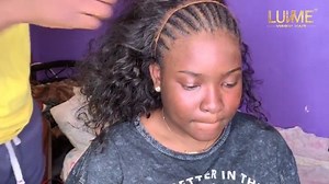 2.4M views · 3.3K shares | No glue install tutorial—perfect and friendly for wig beginners!✨✨ Install by our hairstylist @majezticstylez‍♀️ Wig: Luvme Hair celebrity style curly frontal wig 12" Product link bit.ly/2m5upBX Extra off coupon code: SALE20  | Luvme Hair | Facebook