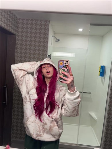 Sharron Emerson (@sharron.emerson)’s videos with original sound - j♕