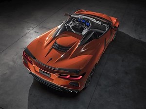 C8 Corvette Stringray convertible breaks cover