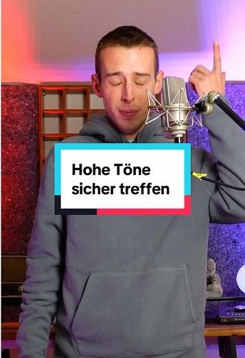 🎤 Hohe Töne treffen leicht gemacht! Mit diesen Tipps meisterst du die höchsten Noten ohne Anstrengung. 🌟 Schau dir unser Video an und bring deine Stimme aufs nächste Level! 🚀 #Gesangstipps #HoheTöne #Stimmtraining #Musikschule #greifmusic