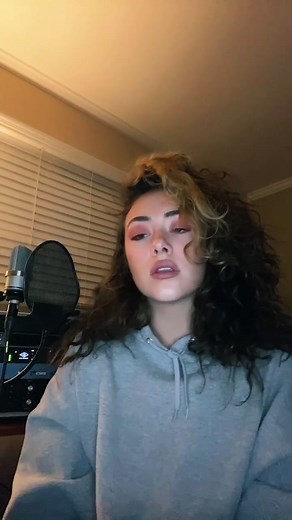 i sincerely apologize for my computer overheating in the background gtg #fyp #foryou #music