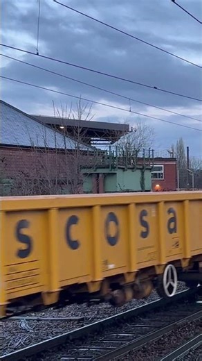 Class 70 clagging through York station ￼#networkrail #train #railtrack #trainspotting #railway #York