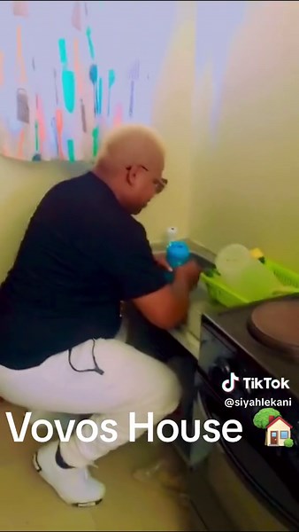 Vovos House Tour: A Vibrant and Memorable Home | SAMA28