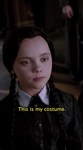 When your personality truly shines on Halloween #addamsfamily #wednesdayaddams #halloweenlooks #halloween #spiritday #duet #halloweencostumeideas
