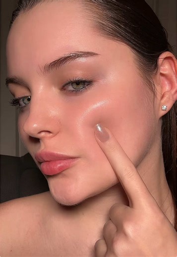 Quick and Easy Makeup Removal Techniques