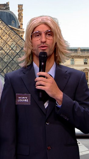 690K views · 13K reactions | Comment le cambriolage du Louvre a-t-il pu se dérouler sous le nez des services de sécurité ? James Deano interroge Monsieur Mirabel (Antoine Donneaux), le vigile chargé de la galerie d’Apollon, là où les bijoux de la Couronne de France ont été dérobés. | Le Grand Cactus - RTBF | Facebook