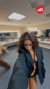 Σας περιμένουμε στη δική μας Dicho Tech! 👉🏼Συντονιστείτε στον #Sfera1022 για να ακούσετε όλες τις νέες επιτυχίες! #Sfera1022 #Sfera | Sfera 102,2 Radio