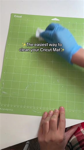 Cricut Mat Cleaning Tips for a Sticky Surface