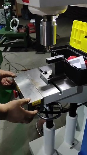 Hydraulic Orbital Riveting Machine For Solid Rivets