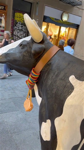 #youtubeshorts #animals #trendingshorts #cow #viralshort