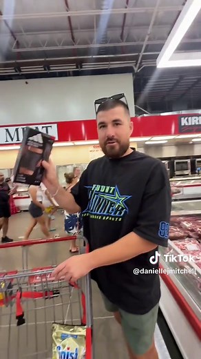 Morning Costco Shopping Trip: 9 Weeks Pregnant