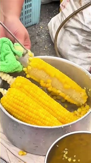The Most Satisfying Way to Peel Corn