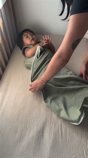 Unboxing The Alphie Sleep Pouch