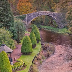 1.2K views · 505 reactions | Your January WeeBox theme is here! ✨ WeeBox extends a warm welcome to the New Year. The Scots’ Gaelic word ‘Failtè’ means a warm welcome and this month, we have everything you need to gather the Clan and celebrate Scotland’s most famous son – Robert Burns.   Affectionally known as Rabbie, his birth is now celebrated the world over every January 25th. | WeeBox | Facebook