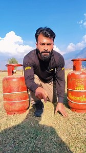 912K views · 24K reactions | gas cylinder challenge commando stunt fitness #fblifestyle #fitness #talent #viral | Mudasir Ahmad Dar | Facebook