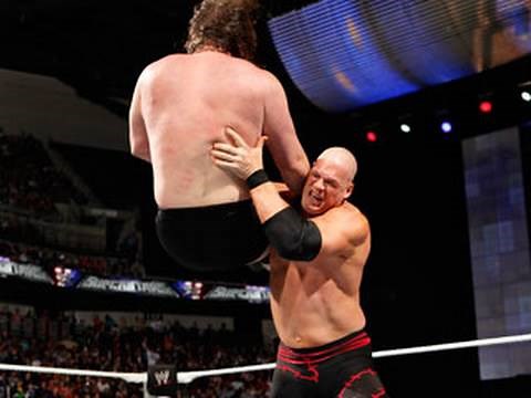 WWE Superstars: Kane vs. Mike Knox