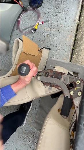 Heavy-duty screwdriver