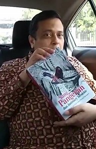 📣 *BISMILLAH* ... Telah dibuka pre order *BUKU TERBARU UST. SALIM A. FILLAH*, sebuah novel sejarah: . 📚 *SANG PANGERAN & JANISSARY TERAKHIR* _'Kisah, kasih dan selisih dalam perang Diponegoro'_ *Buku bertanda tangan asli ust. Salim A. Fillah plus bonus pin menarik* (khusus pembelian selama pre order) . 📌 *BERAPA HARGANYA?* Harga normal: Rp. 140.000,- *HARGA PRE ORDER: Rp.120.000,-* . 📌 *CARA PRE ORDER:* Silakan kirim pesan WhatsApp dengan format: Nama(spasi)Alamat lengkap dengan mencantumkan