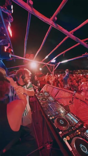 INSANE! - DAY 2 THAILAND.. 🔥 Our last dance kicks off today at 2pm