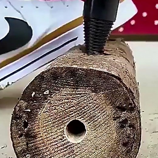 Wood Splitting Drill Bit in Action: Effortless Log Splitting #tools #drillbit