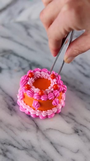 9.3K views · 62 reactions | Oreo Stack Cake Part 2 #oreo #tinykitchen #cake #baking #bakingtiktok | Life Cake | Facebook