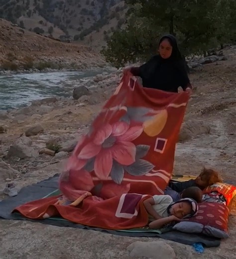 Nomad Woman Baking Bread and Forced Migration with Three Children | MTB biker