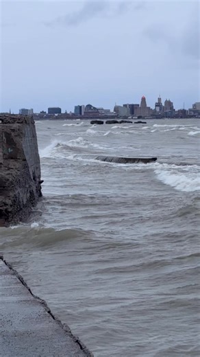 Jeremy Elliott on Reels