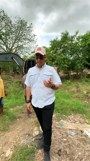 #CumpliendoLaPalabra🤝|Ante el frente frío que podría generar lluvias, vientos fuertes y aumento del oleaje en La Guajira, continuamos con monitoreo permanente, limpieza de drenajes y verificación de puntos críticos.