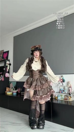 Steampunk Chic: Styling for Plus Size & Petite Figures