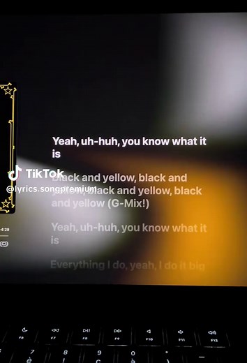 Black and Yellow Song by Wiz Khalifa Lyrics