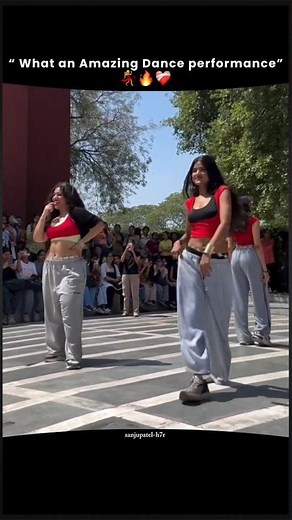 "Jadoo Ki Jhappi || dance performance by girls in college ||Arshpreet kaur ||#dance #ytshorts