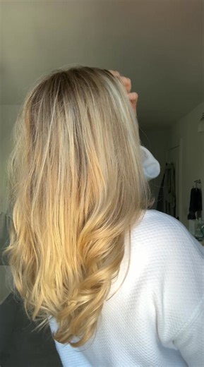 Hair GROWTH support is one simple change away... ✨ ⭐️ 50,000 Five Star Reviews 🔬 Clinically Studied Shampoo & Conditioner 💚 95% Saw an Improvement in Hair Health in 4 Weeks | The Earthling Co.