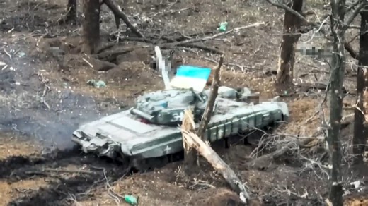 This Bradley M2 destroyed Russian tanks #VolodymyrZelenskyi #usa #Bradley #russia #indonesia #combatrobots #tank #ATACMS #drone #ukrainian #Russia #russian #war #NATO #F16 #Zelensky #tanks #JoeBiden #HIMARS #Trump #news #Putin | Daily news review