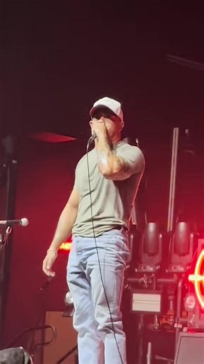 Heres Darwinisim in full! Idk about you guys but this is my favorite song on the new album and i cant stop listening to it lol it just HIIITTSSS #kublaikhantx #kublaikhan #matthoneycutt #hardcore #concerttok